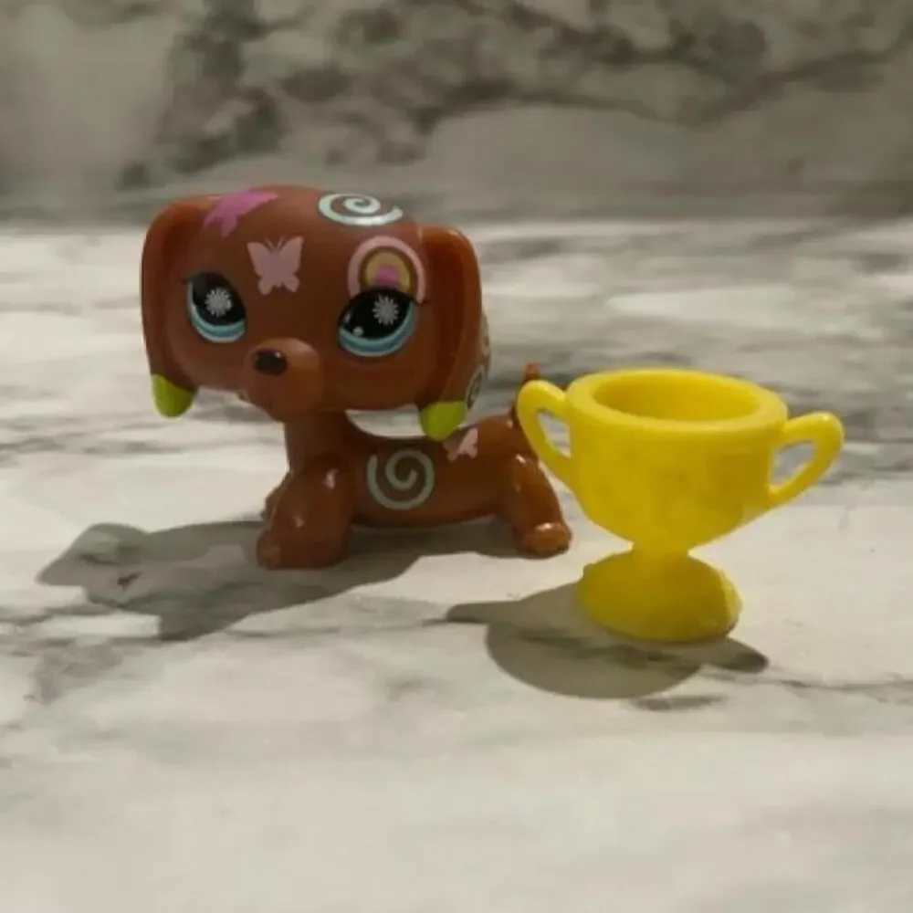 Littlest pet shop dachshund postcard